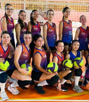 AGORA A TEMPORADA DO VÔLEI FEMININO COMEÇOU PARA VALER