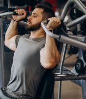 TREINAR DE MANHÃ, À TARDE OU À NOITE: O QUE MUDA NO DESEMPENHO?