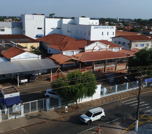 SANTA CASA REALIZA MELHORIAS NO ACESSO AO HOSPITAL PELA RUA PADRE JULIÃO}