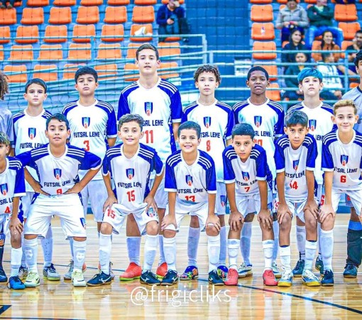 SUB-12 DE LEME VENCE EM CASA E ASSUME A LIDERANÇA DA LIGA FERREIRENSE DE FUTSAL}