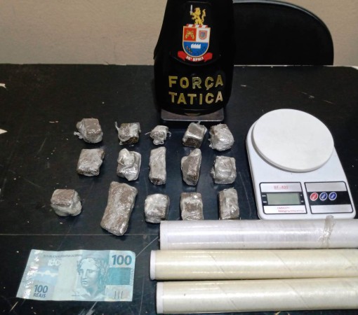 FLAGRANTE DE ATO INFRACIONAL DE TRÁFICO DE DROGAS DE 18/10/2024}