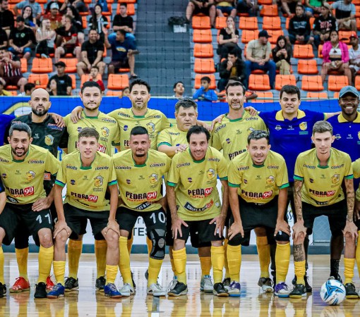 ESPORTIVO CANARINHO — CAMPEÃO INVICTO DO FUTSAL}