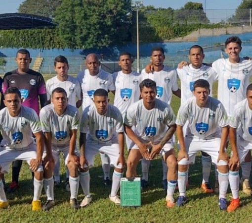 Início de Campeonatos Municipais de Futebol}