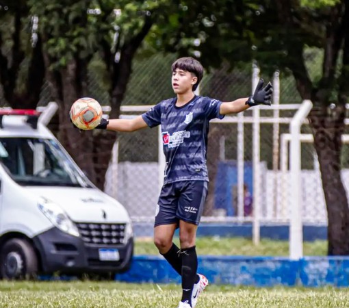 ATLÉTICO MONTE AZUL RECEBE JOVEM GOLEIRO DE LEME NAS CATEGORIAS DE BASE}
