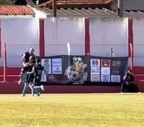 PRIMEIRA RODADA DA SUPER COPA REGIONAL DE FUTEBOL AMADOR É MARCADA PELO EQUILÍBRIO.}