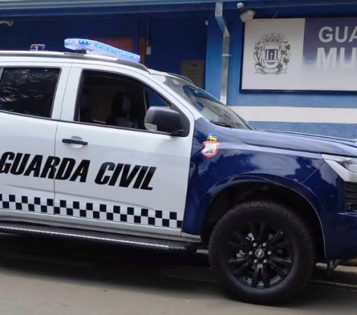 ABANDONO DE INCAPAZ - CRIANÇA DE 4 ANOS É ENCONTRADA SOZINHA EM RESIDÊNCIA NO JARDIM QUAGLIA}