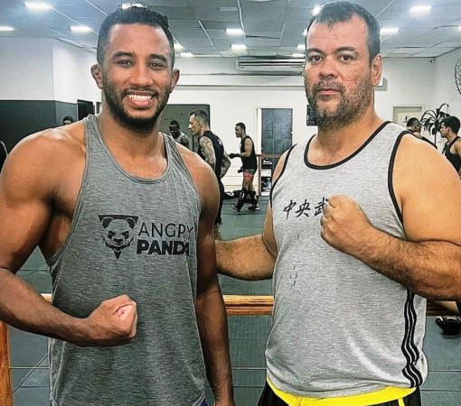 PROFESSOR LEMENSE REPRESENTOU O BRASIL, COMO TÉCNICO, NO MAIOR EVENTO PROFISSIONAL DE MMA DA  RÚSSIA ACA}