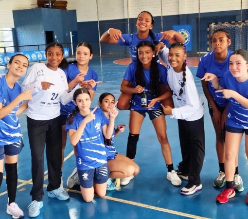 LEME VENCE NO FEMININO E FAZ JOGO EQUILIBRADO PELA LIGA ESTADUAL DE HANDEBOL}