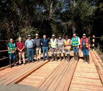 REFORMAS E MANUTENÇÕES EM PONTES NAS ESTRADAS DA ZONA RURAL}