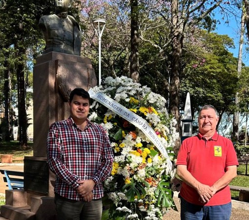 Homenagem ao herói lemense, Newton Prado}