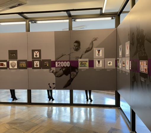 LEME RECEBE EXPOSIÇÃO DO MUSEU DO FUTEBOL SOBRE FUTEBOL DE MULHERES}