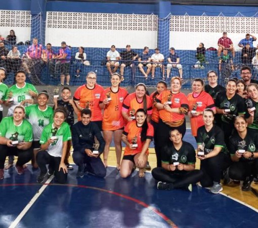 FINAL DO CABO DE GUERRA FEMININO E MASCULINO}