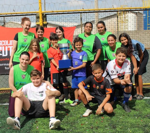 CIFA ORGANIZA CAMPEONATO ESPECIAL EM COMEMORAÇÃO AO DIA DAS MÃES}