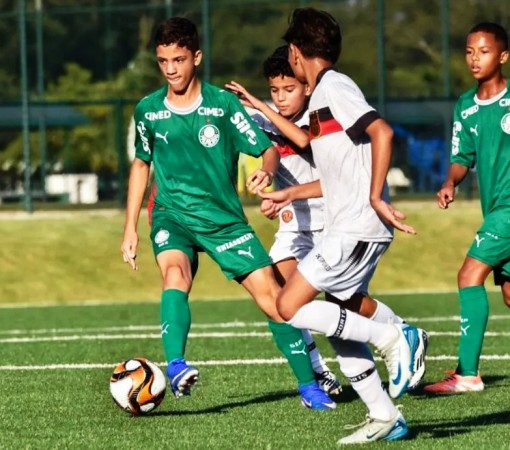 ARTHUR CAMARGO MARCA QUATRO VEZES E LIDERA A ARTILHARIA NO PAULISTA SUB-12}