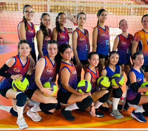 AGORA A TEMPORADA DO VÔLEI FEMININO COMEÇOU PARA VALER}