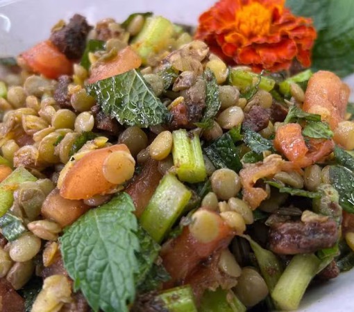 SALADA DE LENTILHA COM FRANGO CROCANTE}