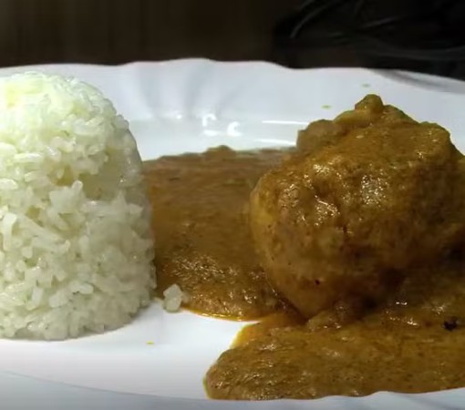 CALDO DE MANCARRA: CALDO DE AMENDOIM COM FRANGO}