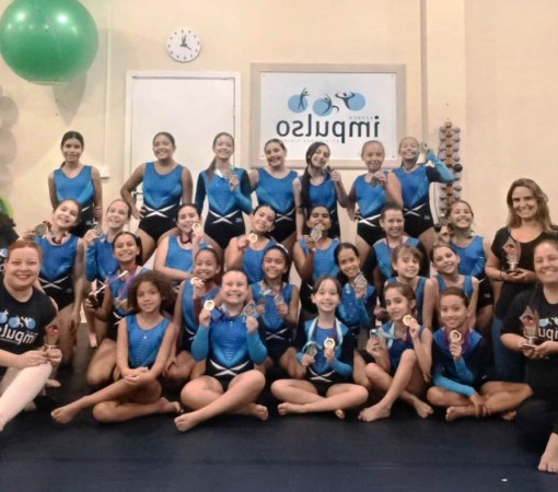 ATLETAS DE LEME DA GINÁSTICA ARTÍSTICA BRILHAM COM CONQUISTAS EXPRESSIVAS}