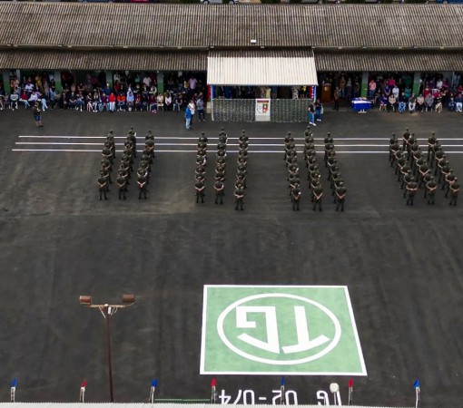 FORMATURA DOS ATIRADORES DO TIRO DE GUERRA DE LEME FOI MARCADA PELA EMOÇÃO}