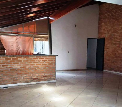 CASA MAIS PONTO COMERCIAL: SOMENTE VENDA}