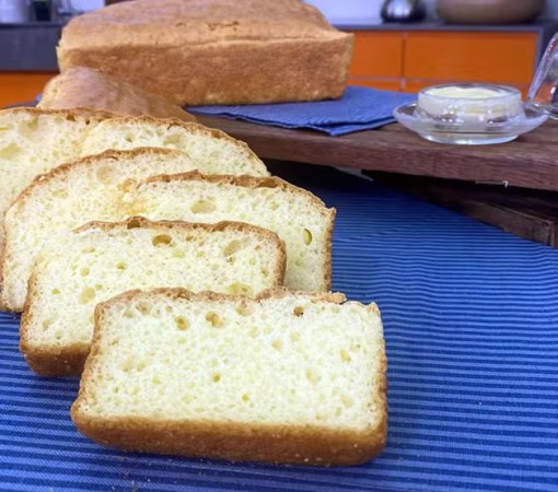 PÃO PRÁTICO SEM FARINHA DE TRIGO PARA O CAFÉ DA TARDE DE DOMINGO}