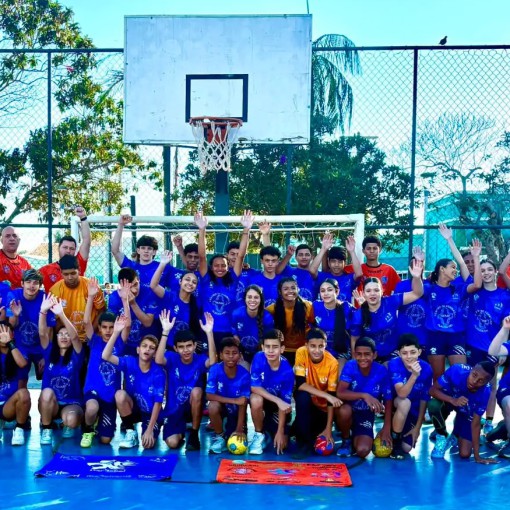 HANDEBOL CRESCER LEME PARTICIPA DE QUADRANGULAR EM COSMÓPOLIS E CONQUISTA TRÊS VICE-CAMPEONATOS}