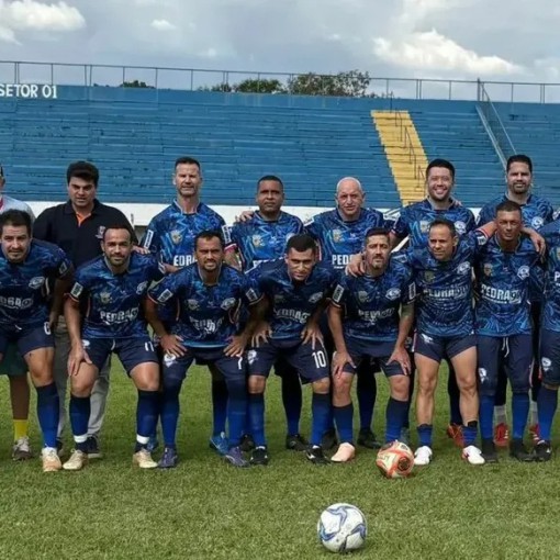 VETERANOS FC GARANTE VAGA ENTRE OS QUATRO MELHORES DA COPA HB MALHARIA 38+}