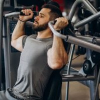 TREINAR DE MANHÃ, À TARDE OU À NOITE: O QUE MUDA NO DESEMPENHO?}