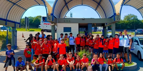 HANDEBOL CRESCER LEME PARTICIPA DE FESTIVAL EM RIO CLARO E TEM QUADRANGULAR PELA FRENTE