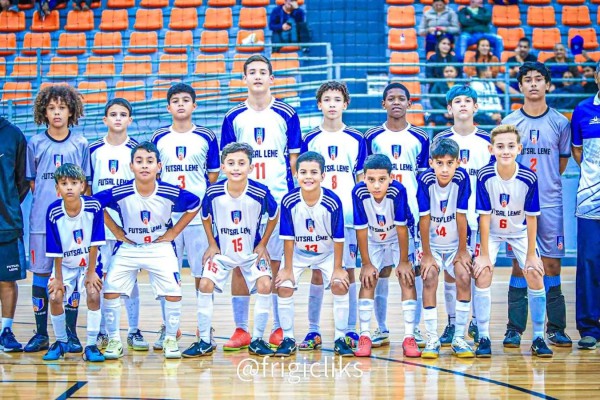 SUB-12 DE LEME VENCE EM CASA E ASSUME A LIDERANÇA DA LIGA FERREIRENSE DE FUTSAL}