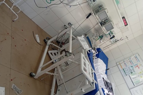 HOMEM TEVE ATAQUE DE FÚRIA EM UNIDADE DE SAÚDE EM LEME}