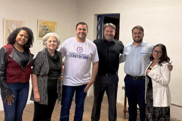 JUNHO VIOLETA É ENCERRADO COM SUCESSO DURANTE O IL ENCONTRO DE PORTADORES DE CERATOCONE NO RIO DE JANEIRO}