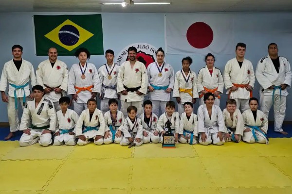 ACADEMIA DE JUDÔ SOSEN-NO CONQUISTA 18 MEDALHAS NA 1ª COPA APAJUL, EM LIMEIRA}