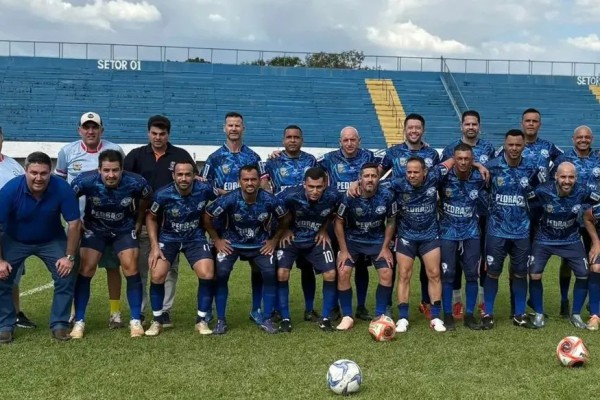 VETERANOS FC GARANTE VAGA ENTRE OS QUATRO MELHORES DA COPA HB MALHARIA 38+}
