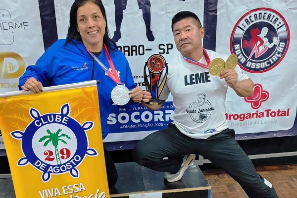 ATLETAS DA A.L.E.F. BRILHAM EM CAMPEONATO DE FORÇA E CONQUISTAM GRANDES TÍTULOS EM SOCORRO}