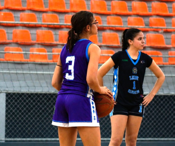 BASQUETE LEME CLUBE 29 SUB-17 FEMININO VENCE GUAXUPÉ PELA COPA DIFUSÃO