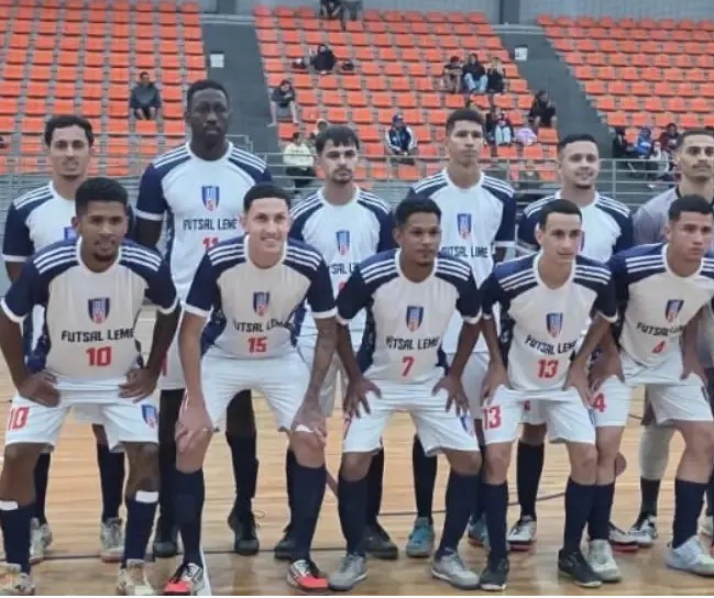 LEME ENFRENTA PONTAL PELAS OITAVAS DE FINAL DA COPA RECORD DE FUTSAL