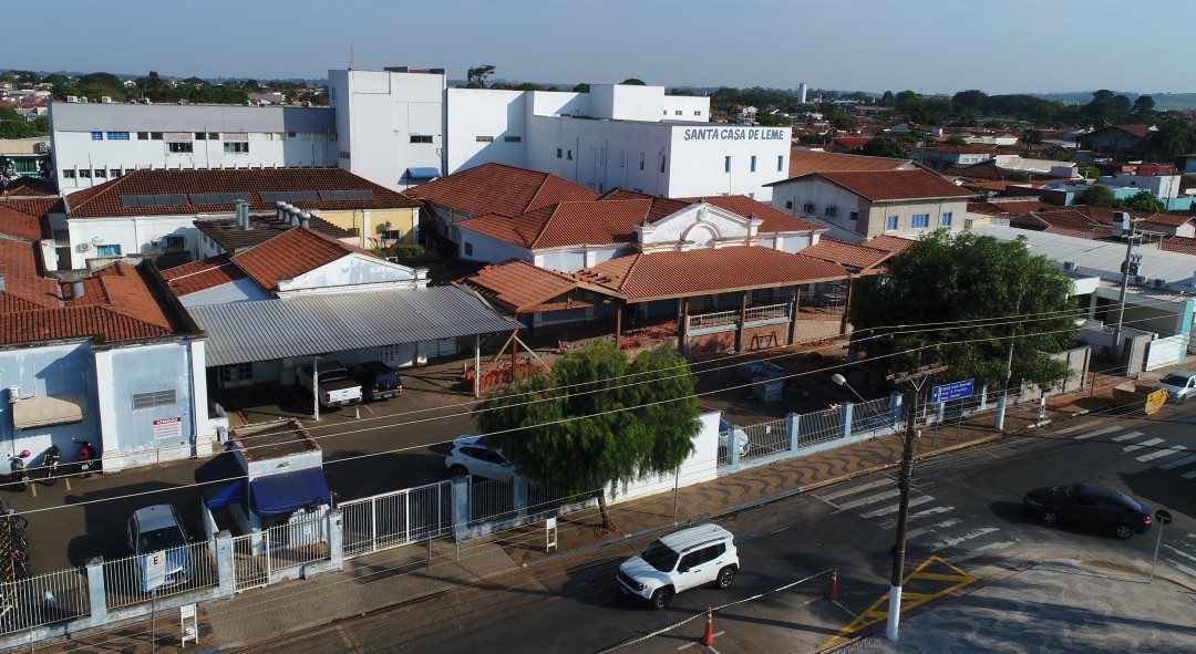 SANTA CASA REALIZA MELHORIAS NO ACESSO AO HOSPITAL PELA RUA PADRE JULIÃO