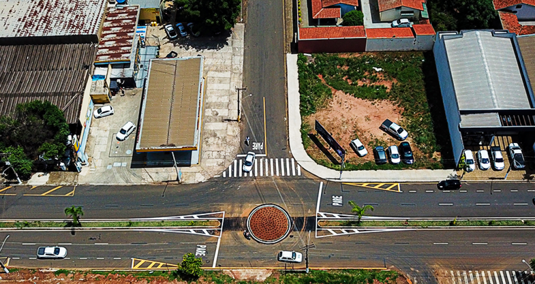 Nova Rotatória na Avenida Berta Burhnhein