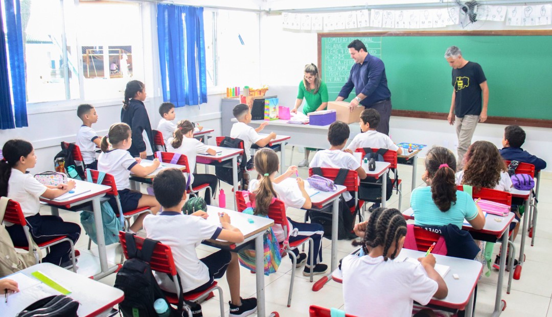 ENTREGA DE “KIT DE MATERIAL ESCOLAR” 2025