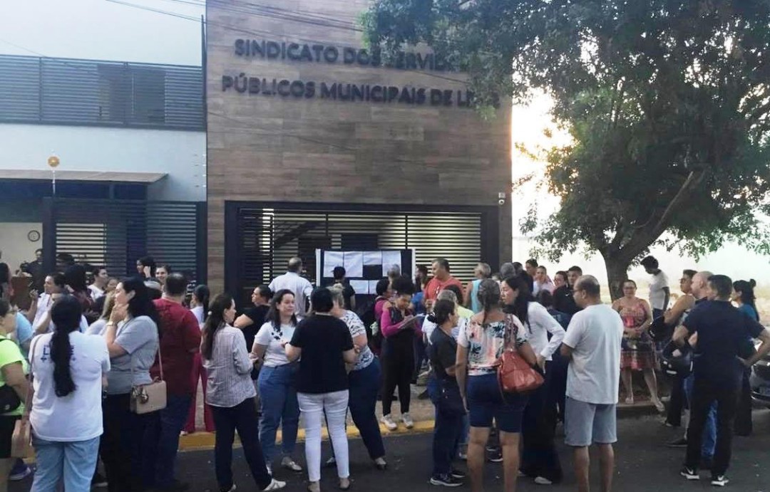 SINDICATO DOS SERVIDORES PÚBLICOS DE LEME REALIZA ASSEMBLEIA GERAL E APROVA PROPOSTA DE REESTRUTURAÇÃO