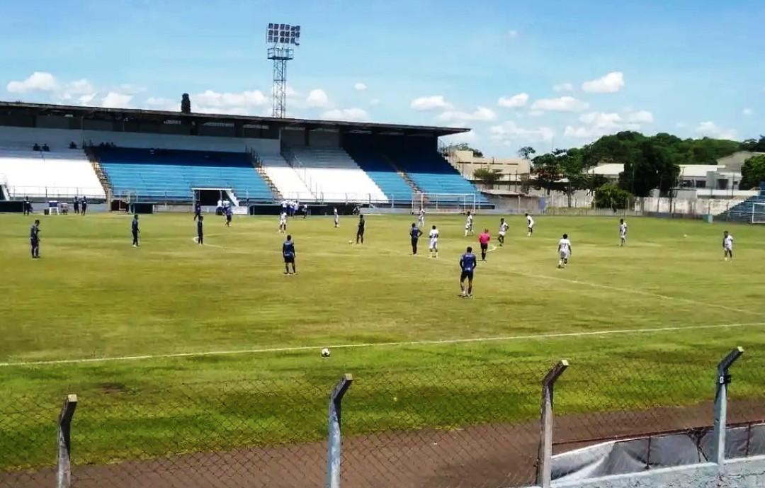 LEMENSE PERDE SEGUNDA PARTIDA AMISTOSA CONSECUTIVA