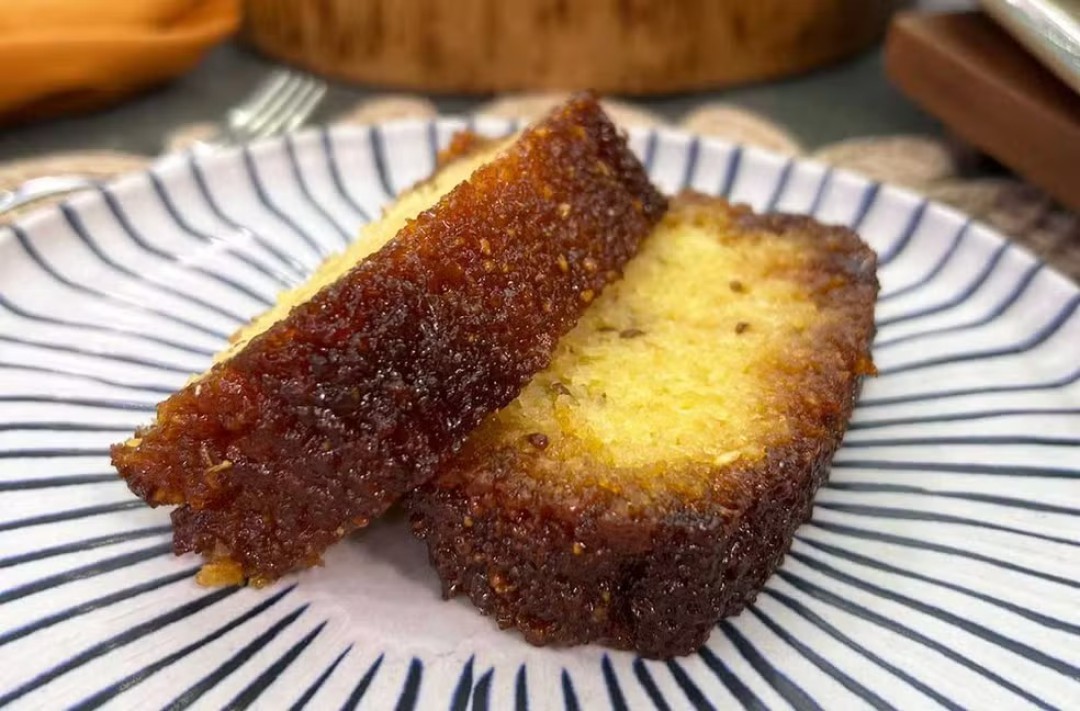BOLO DE MANDIOCA CARAMELADO