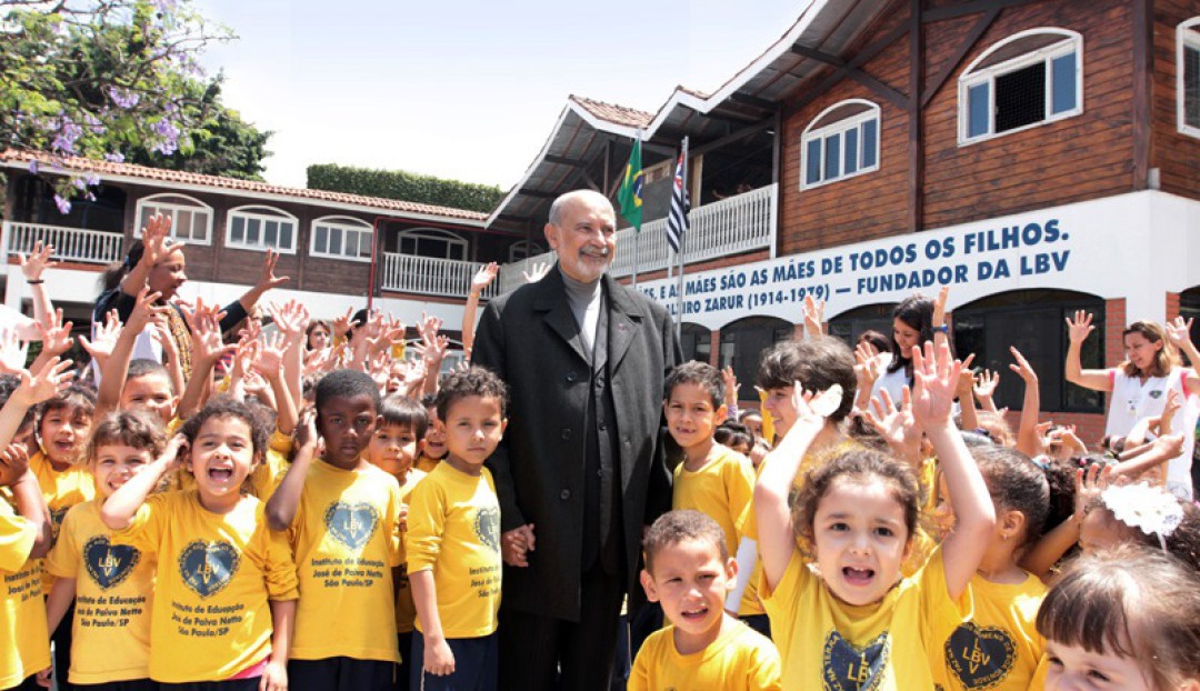 HOMENAGEM AO EDUCADOR PAIVA NETTO: EDUCAÇÃO COM ESPIRITUALIDADE ECUMÊNICA: O LEGADO DE PAIVA NETTO À HUMANIDADE