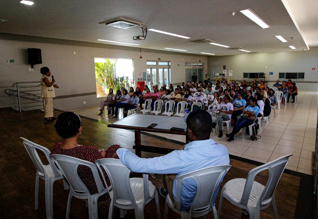 Palestra sobre preconceito institucional