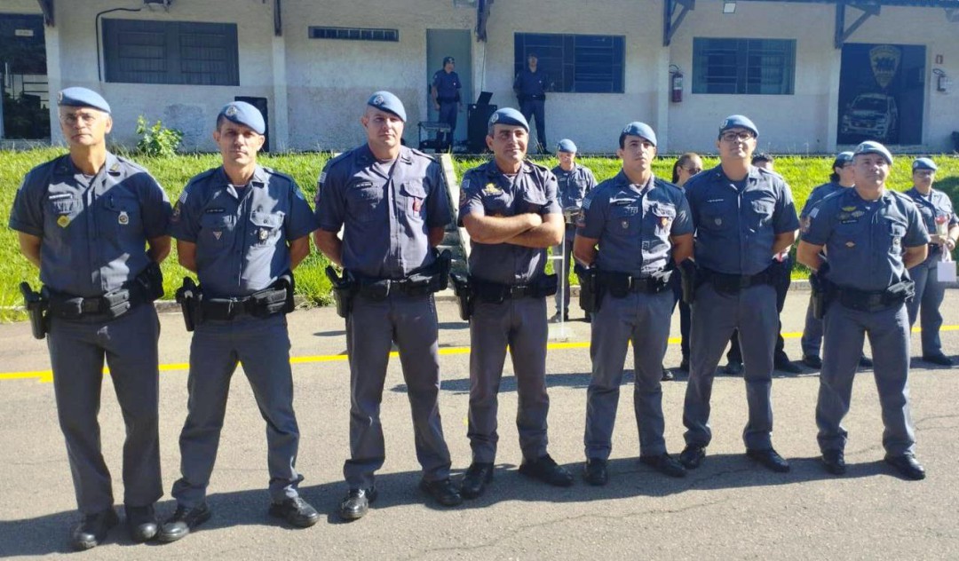 POLICIAIS MILITARES DA CIDADE DE LEME FORAM HOMENAGEADOS NA SEDE DO 36º BPMI