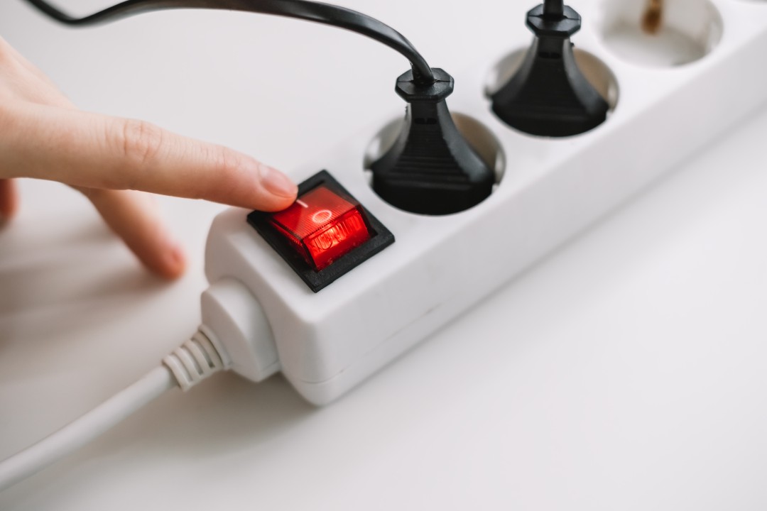 APARELHOS DESLIGADOS TAMBÉM CONSOMEM ENERGIA? CPFL ESCLARECE MITOS E VERDADES SOBRE O STAND-BY