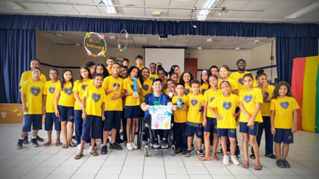 ATENDIDOS PELA LBV HOMENAGEIAM ATLETAS QUE VÃO PARA AS OLIMPÍADAS E PARALIMPÍADAS DE PARIS