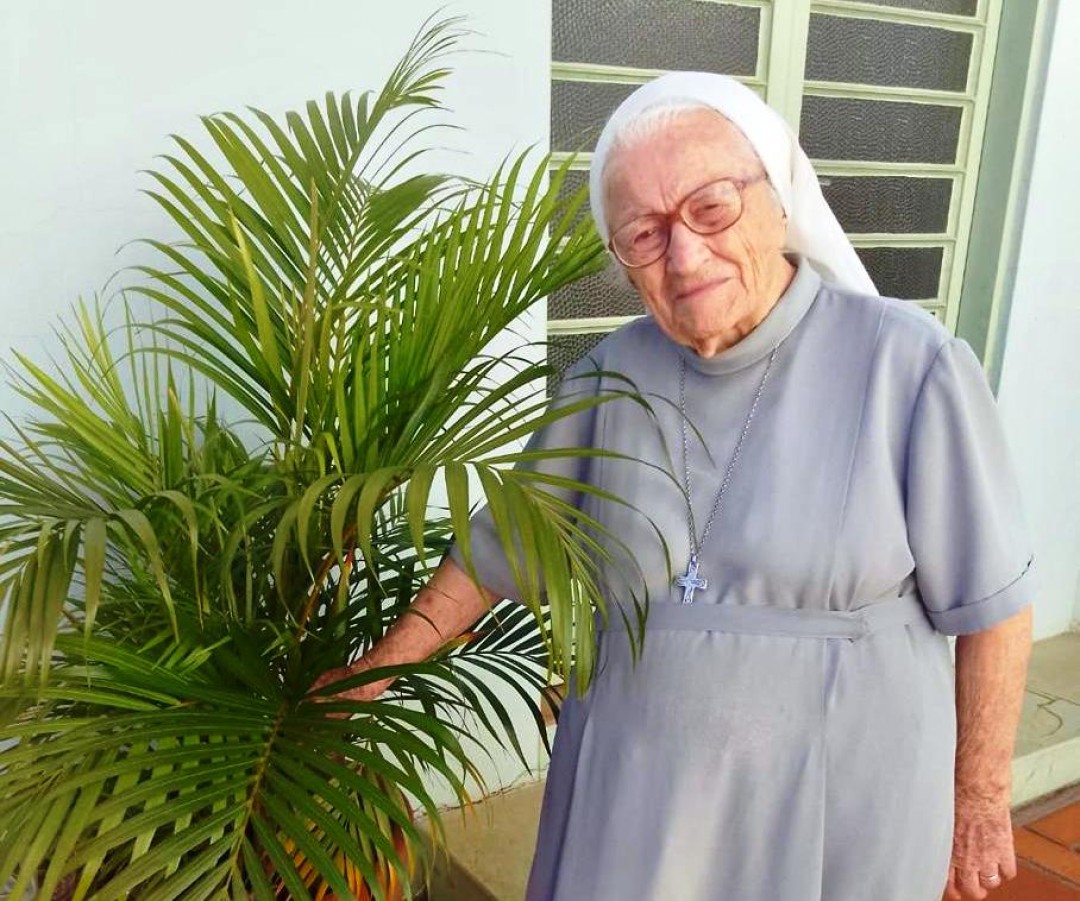 CENTENÁRIA DO AMOR - IRMÃ LUDWIGIS COMPLETA 100 ANOS, DEIXANDO UM LEGADO DE FÉ, SOLIDARIEDADE E TRANSFORMAÇÃO