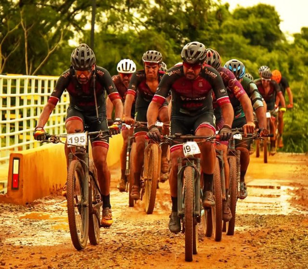 EQUIPE EMPYREO MTB RACE